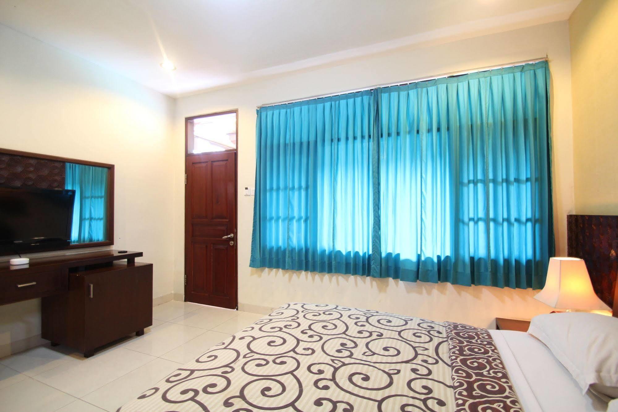 Simpang Inn Hotel Legian Εξωτερικό φωτογραφία
