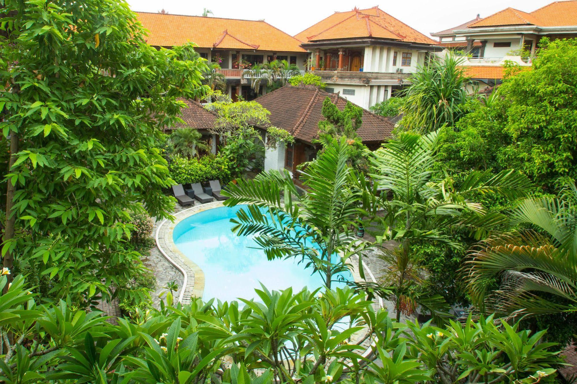 Simpang Inn Hotel Legian Εξωτερικό φωτογραφία